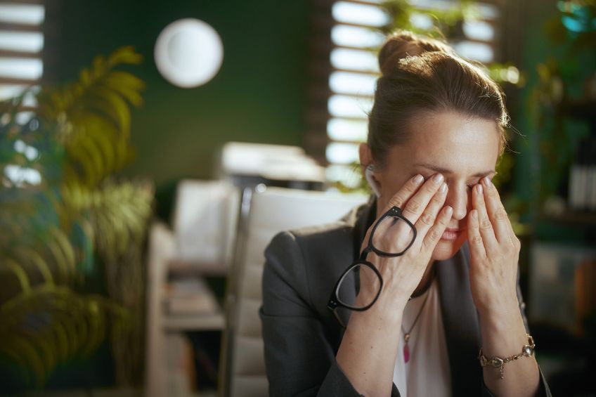 More Than Just Allergies: Common Causes of Dry, Irritated Eyes in Summer